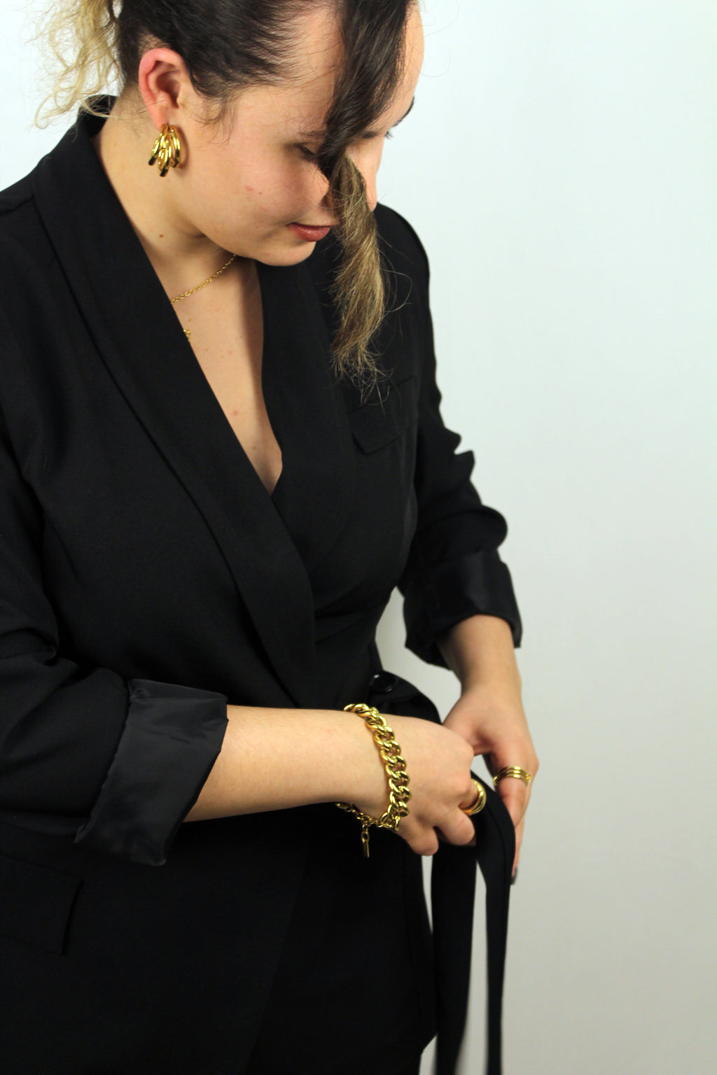 FATO BLAZER COM ATILHO LATERAL