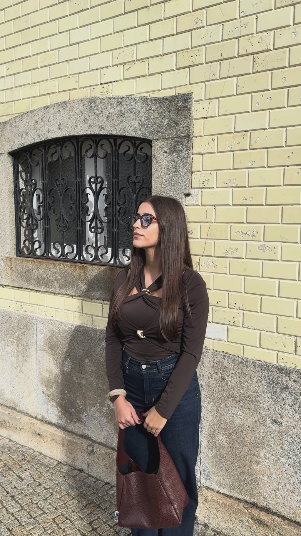 BODY COM DETALHE CRUZADO