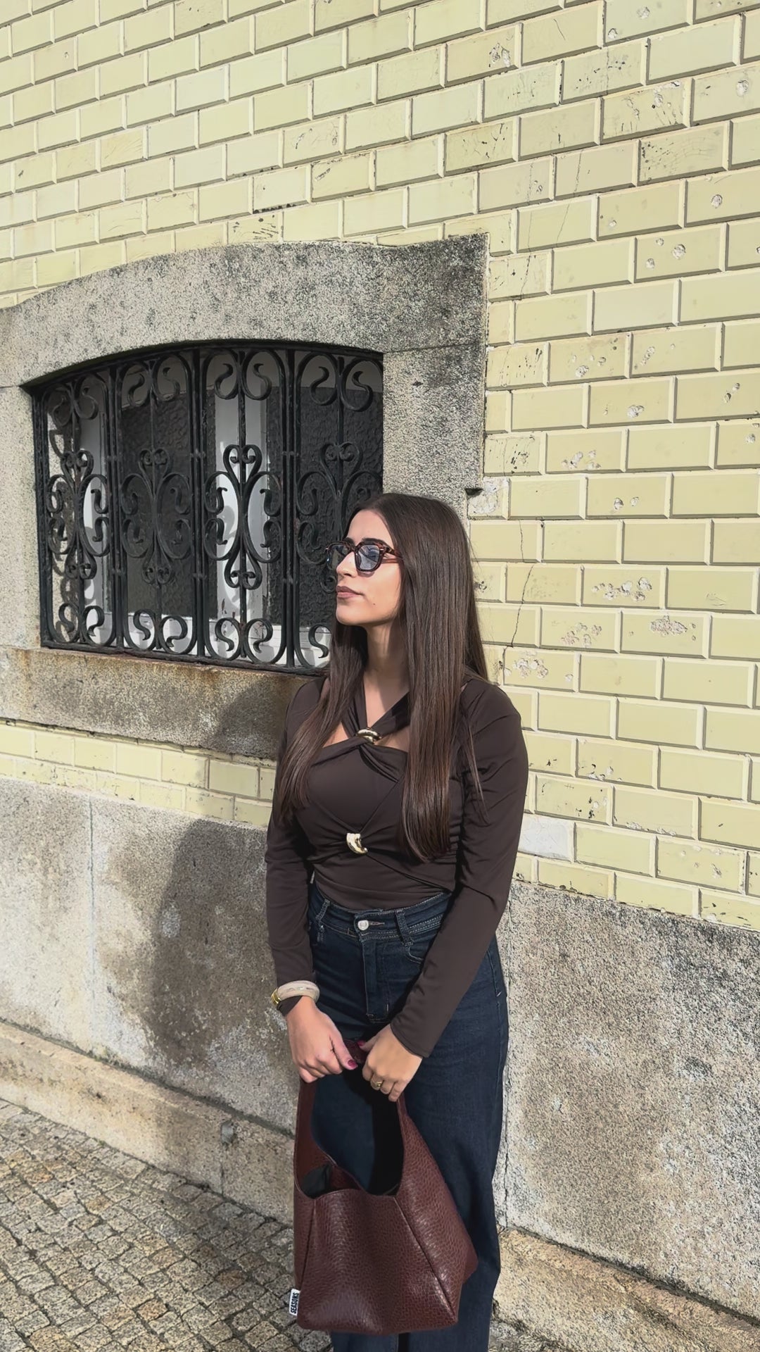 BODY COM DETALHE CRUZADO